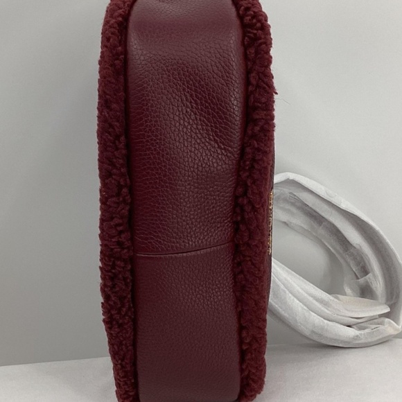 BNWT Michael Kors Carmela Pouchette M Burgundy Oxblood Shearling Leather Xbody - Picture 5 of 6
